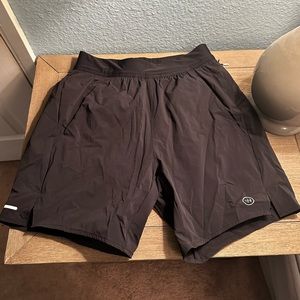 NWOT Men’s Whoop Any-Wear Shorts • Size small